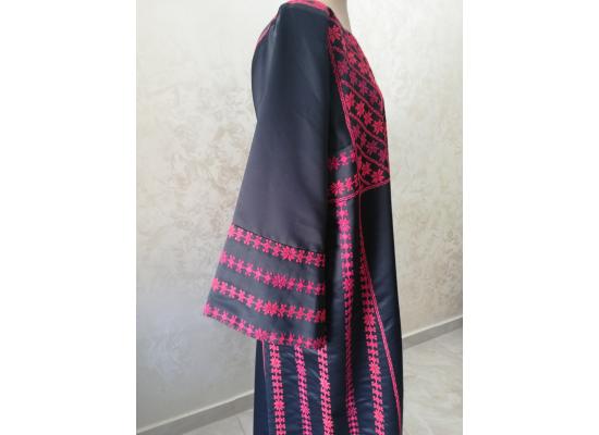 Traditional Thobe Islamic dress for women